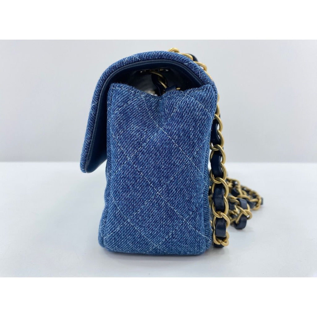 Chanel Shoulder Bag Mini Quilted — view 4