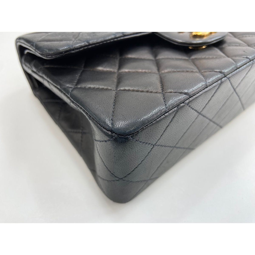 Chanel Shoulder Bag Quilted 23 — view 7