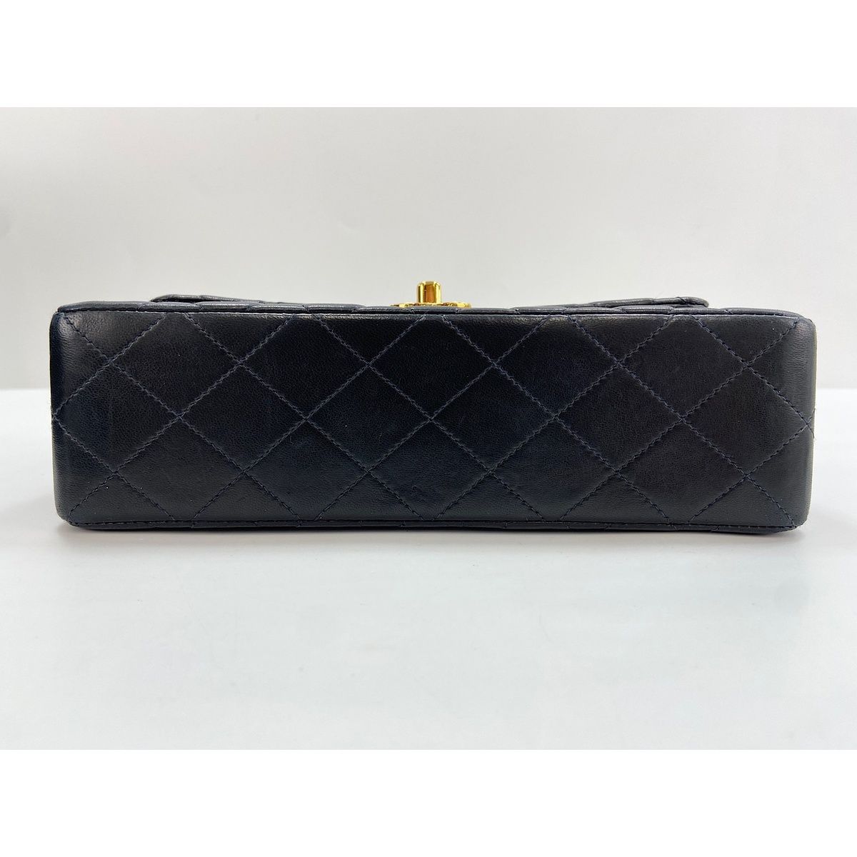 Chanel Shoulder Bag Quilted 23 — view 6