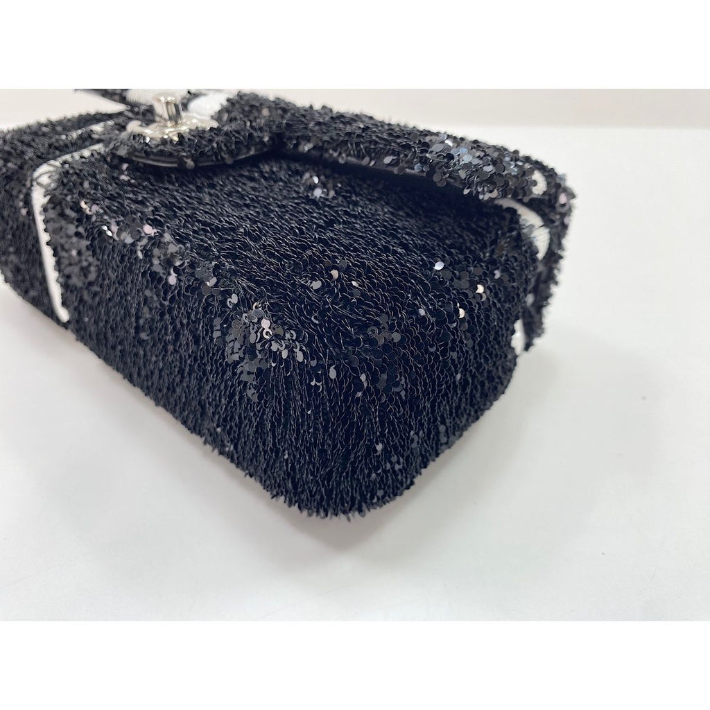Chanel Shoulder Bag Black — view 7