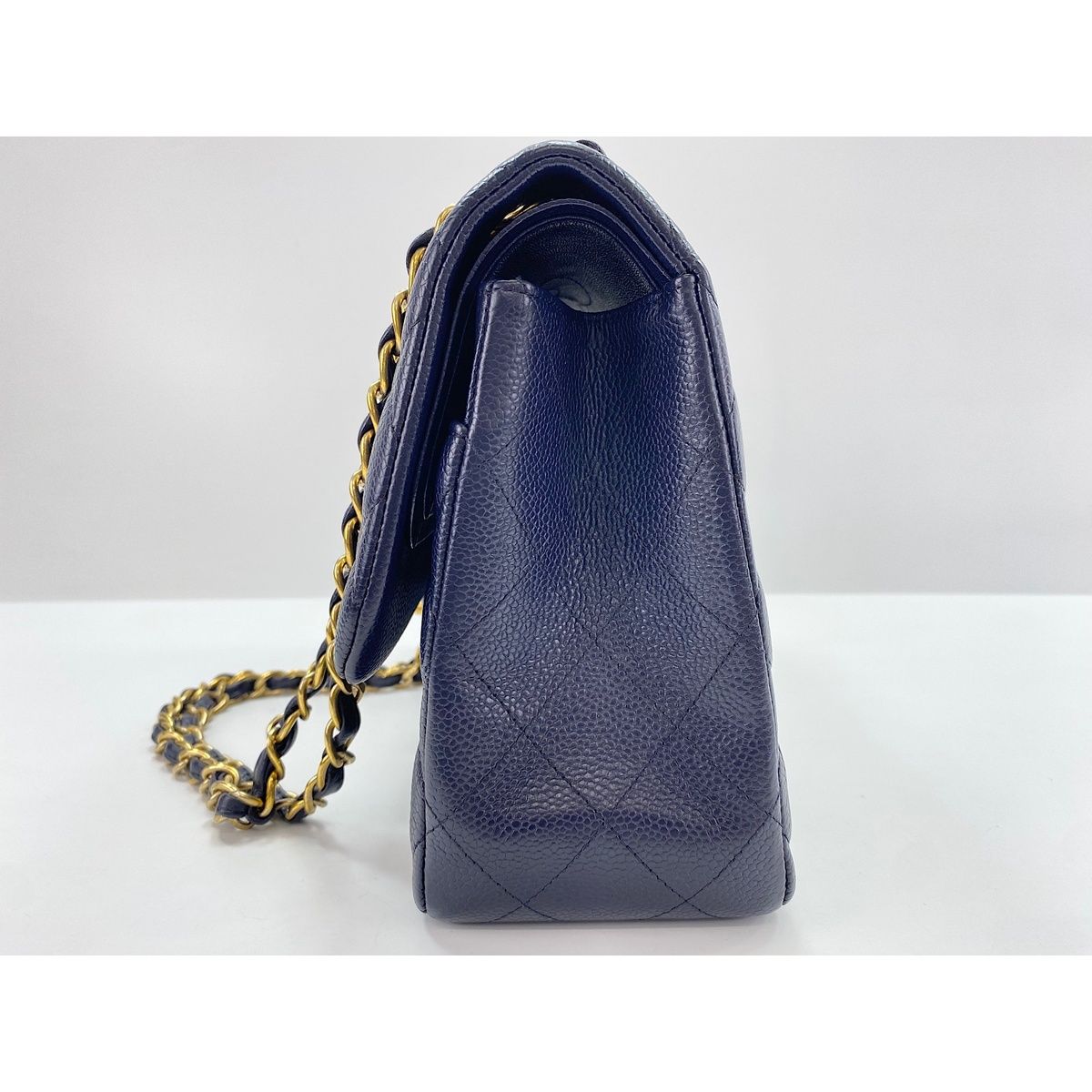 Chanel Shoulder Bag Quilted 30 — view 5
