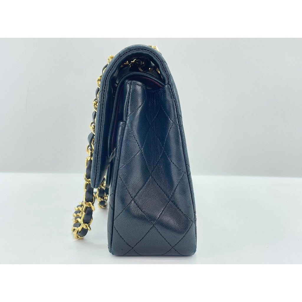 Chanel Shoulder Bag Quilted — view 5
