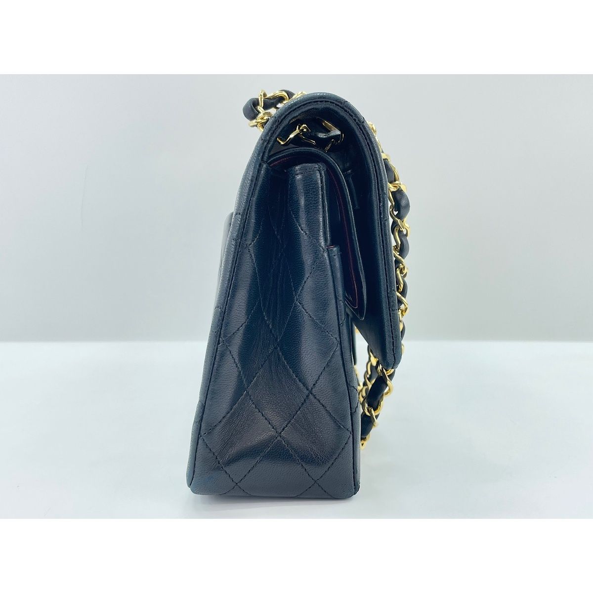 Chanel Shoulder Bag Quilted — view 4