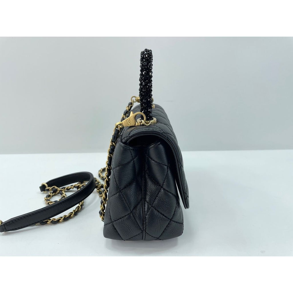Chanel Shoulder Bag Coco Handle — view 6
