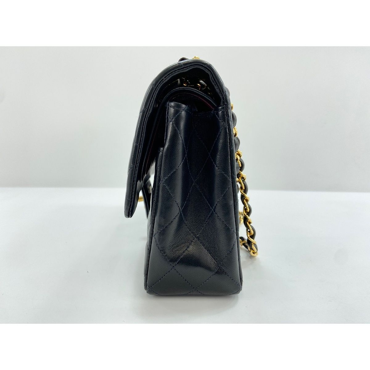Chanel Shoulder Bag Quilted 25 — view 5