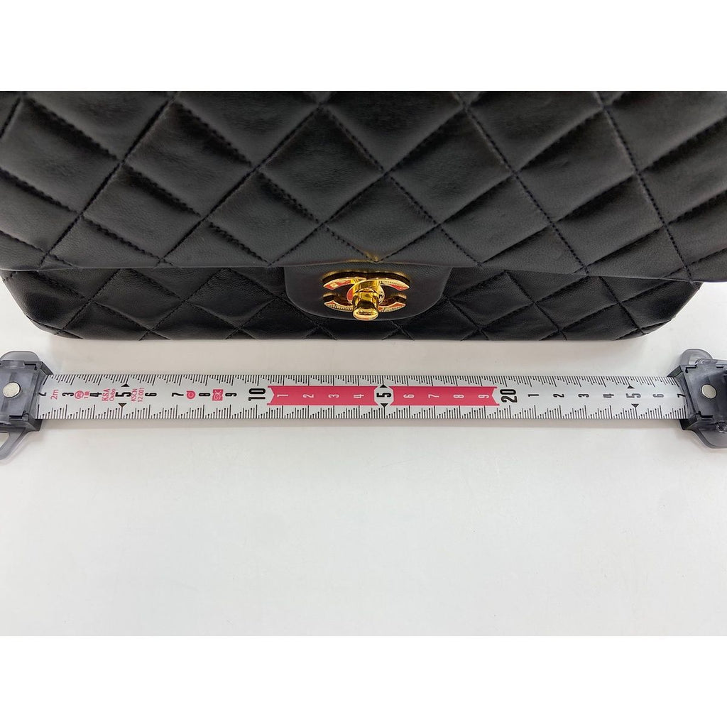 Chanel Shoulder Bag Quilted 25 — view 4