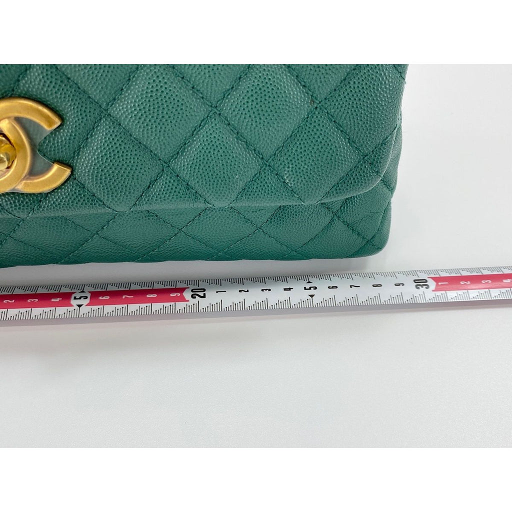 Chanel Handbag Coco Handle — view 4