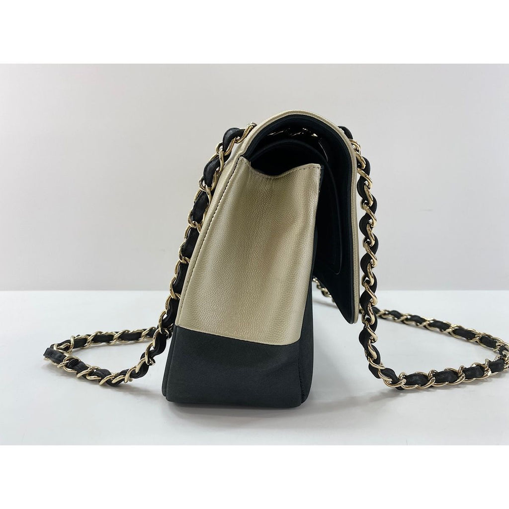 Chanel Shoulder Bag 30 — view 6