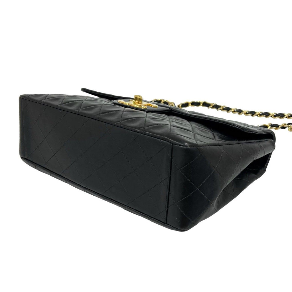 Chanel With Vintage Big Quilted CC Logo Lambskin Shoulder Bag Black — view 8