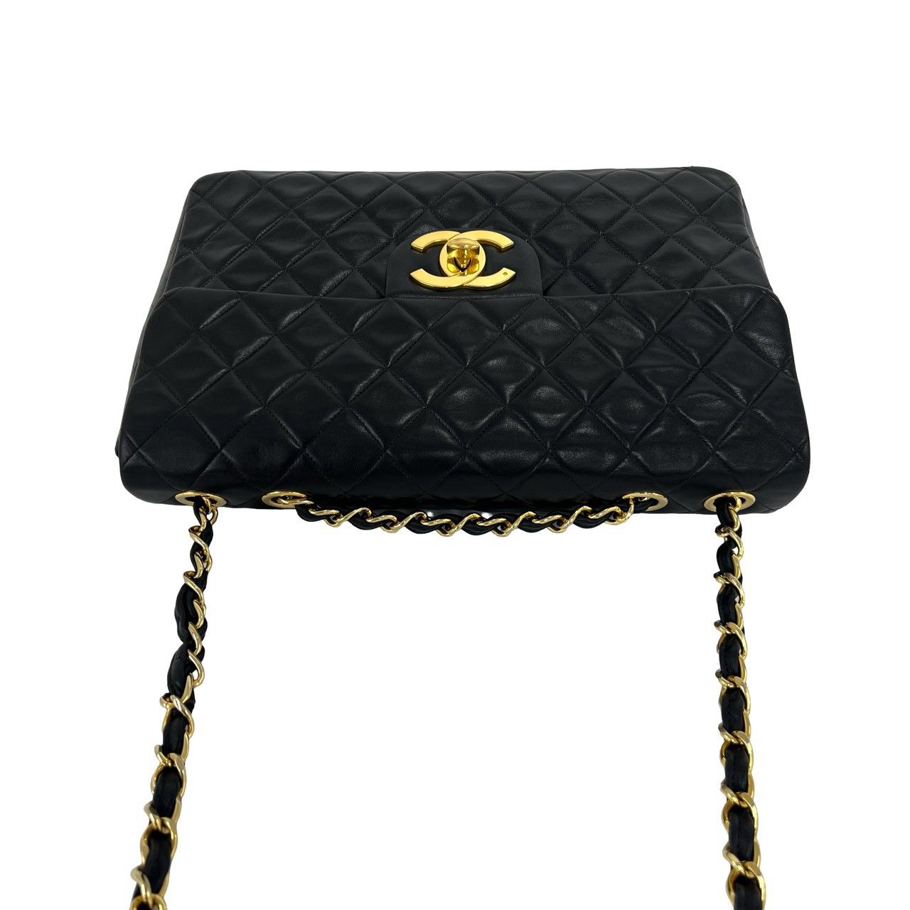 Chanel With Vintage Big Quilted CC Logo Lambskin Shoulder Bag Black — view 4