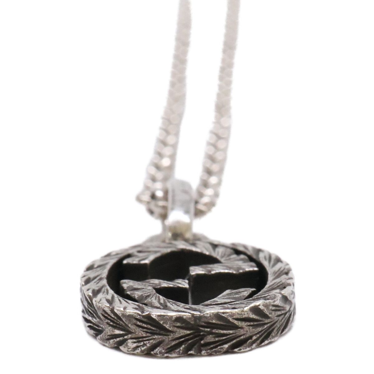 Gucci Arabesque Interlocking Necklace — view 3