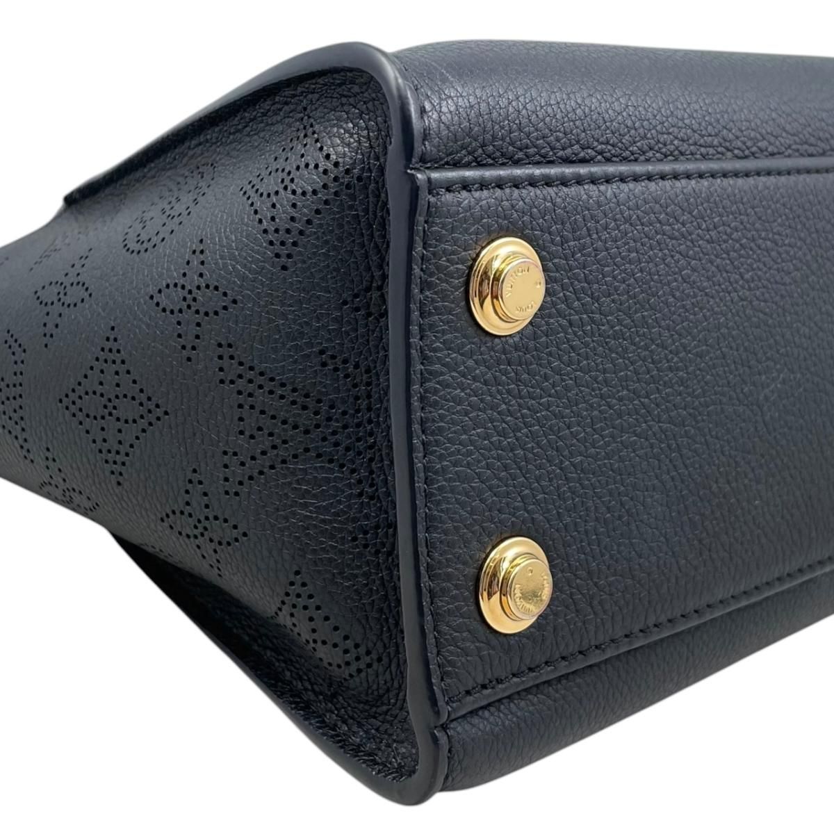 Louis Vuitton Shoulder Bag on My Side PM Monogram Mahina Calf Leather Noir Black — view 6