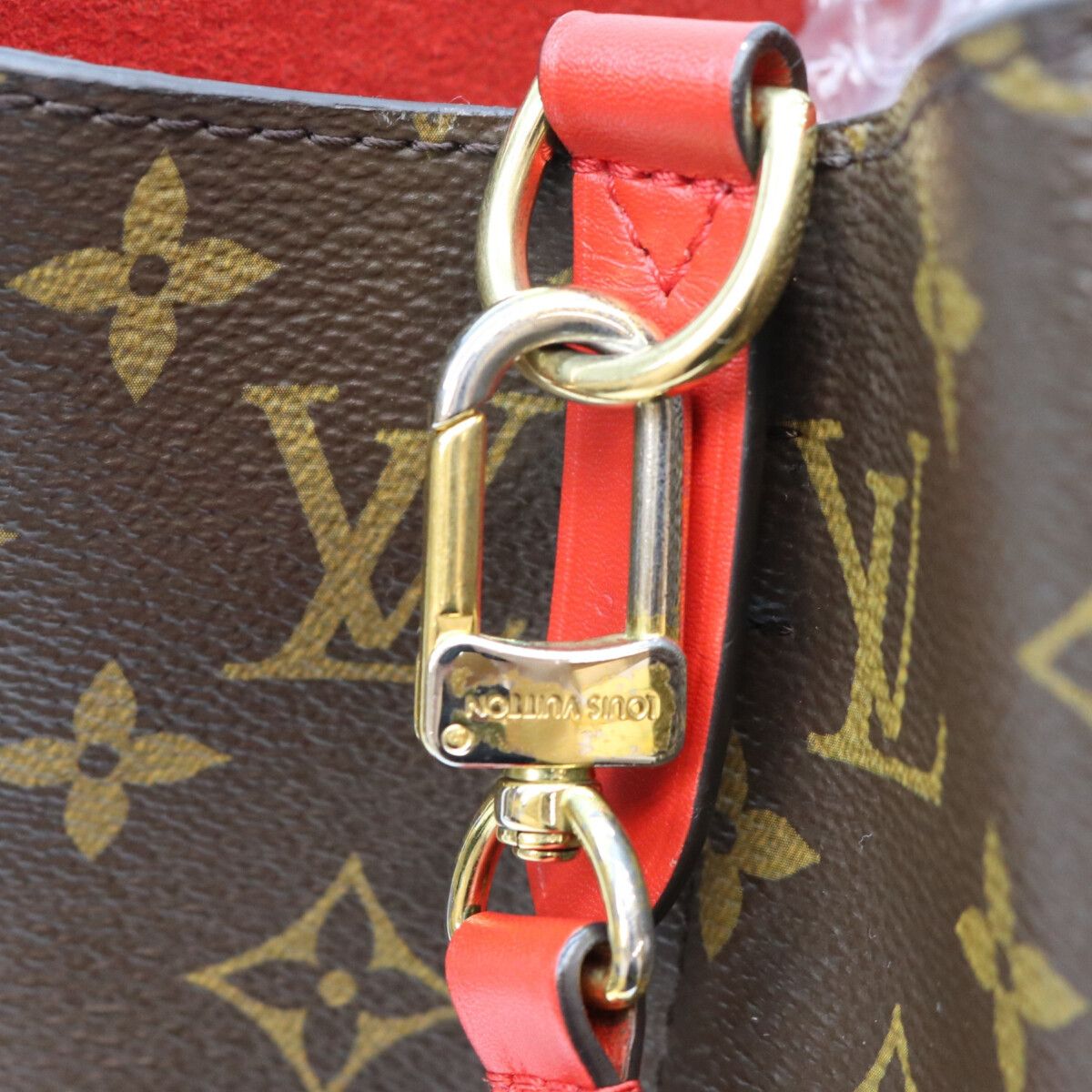 Louis Vuitton Monogram Coquelicot Red Neo Noe MM Shoulder — view 6