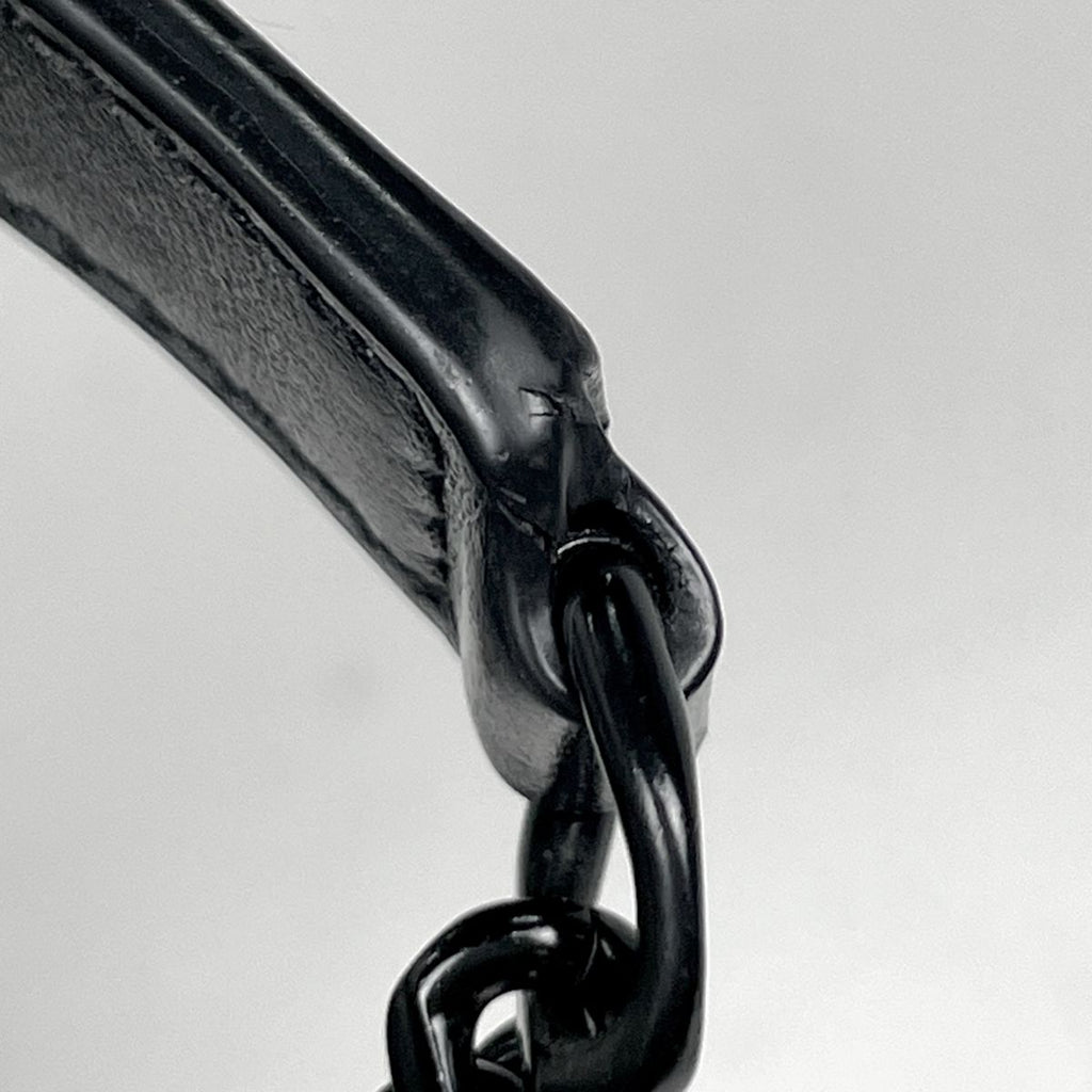 Saint Laurent Shoulder Bag Loulou Small Leather Black — view 4