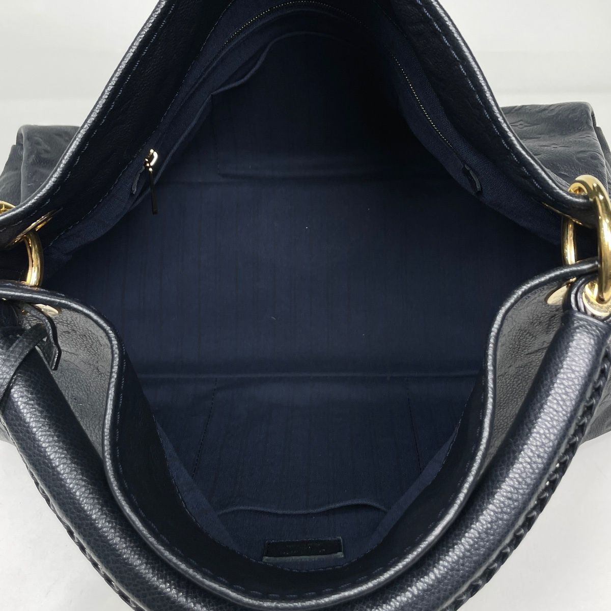 Louis Vuitton Artsy MM Shoulder Bag Monogram Empreinte Noir — view 7