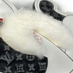 Louis Vuitton Bag Charm LV Cat Key Holder Monogram White Brown — view 5