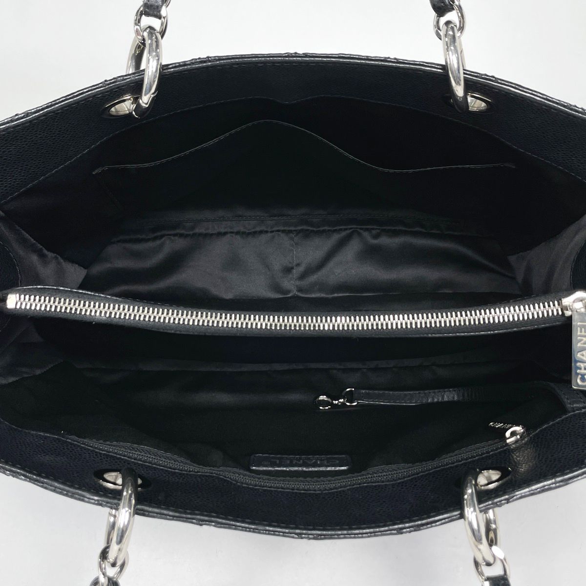 Chanel Tote CC Logo Quilted Grand Shopping GST Caviar Leather Black — view 9
