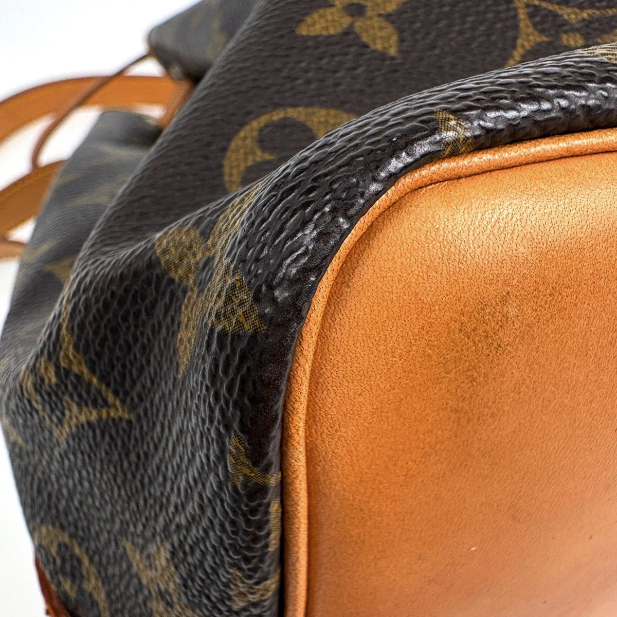 Louis Vuitton Petit Noe Shoulder Bag Drawstring Monogram Brown — view 4