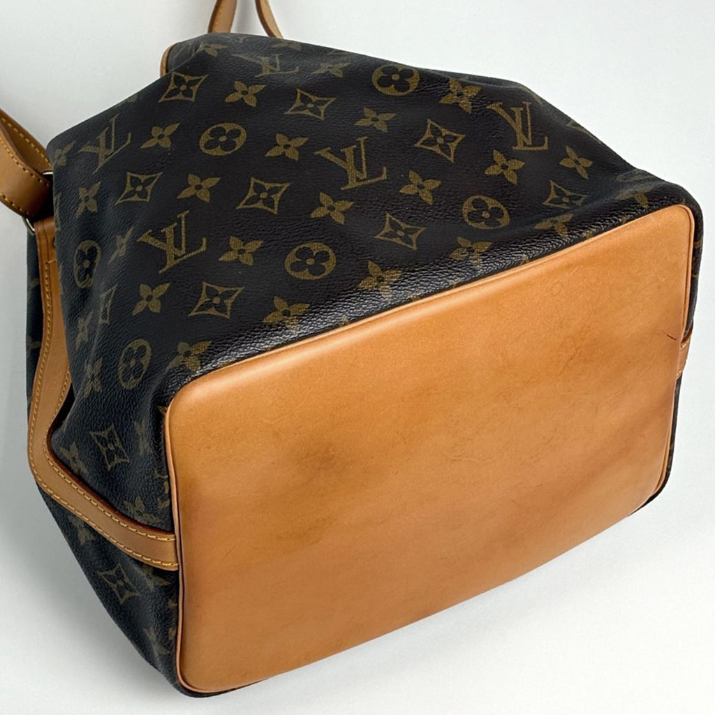 Louis Vuitton Petit Noe Shoulder Bag Drawstring Monogram Brown — view 2