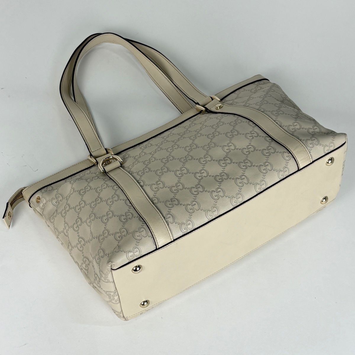 Gucci Guccissima Tote GG Pattern Shimarais White — view 2