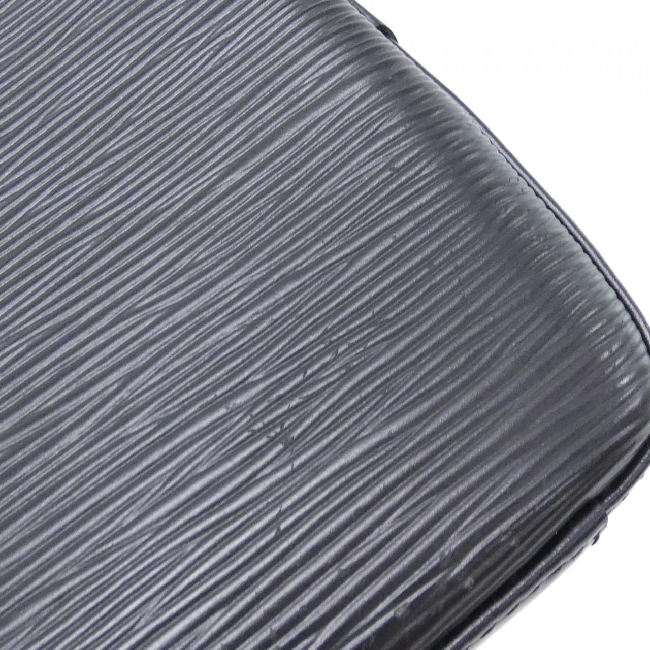 Louis Vuitton Epi Blanc — view 4