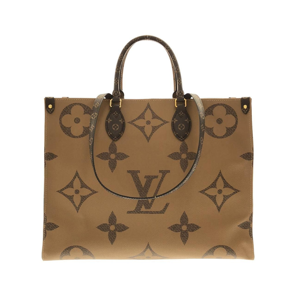 Louis Vuitton Monogram Giant On The Go GM — view 2