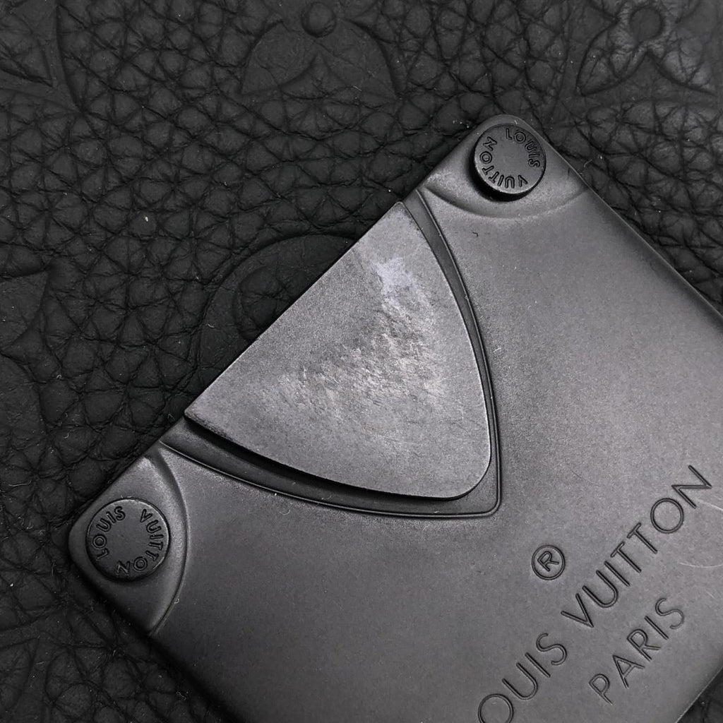 Louis Vuitton Taurillon Monogram S Lock Vertical Wearable Wallet Shoulder — view 6