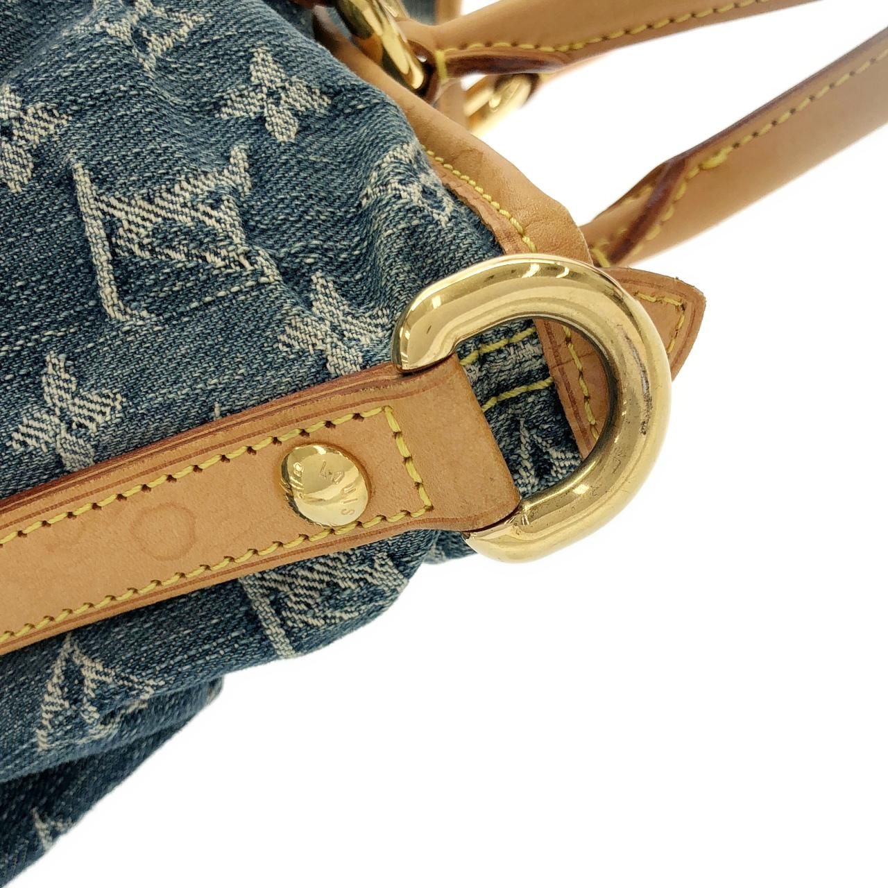 Louis Vuitton Monogram Denim Neo Mild Odor MM — view 6