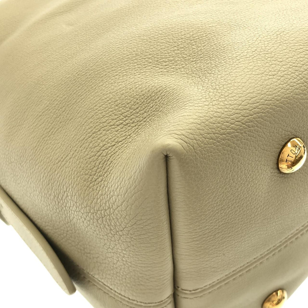 Louis Vuitton Lowkey Hobo MM Shoulder — view 3