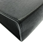 Louis Vuitton Taiga Pochette Voyage — view 2