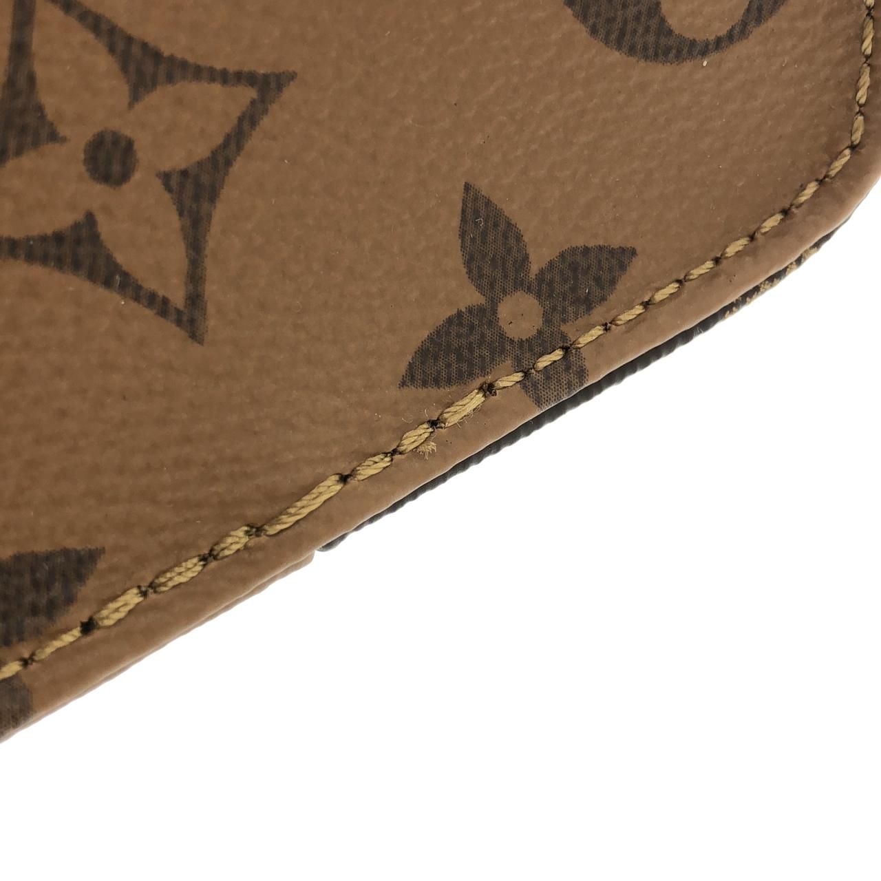 Louis Vuitton Monogram Giant On The Go PM — view 4