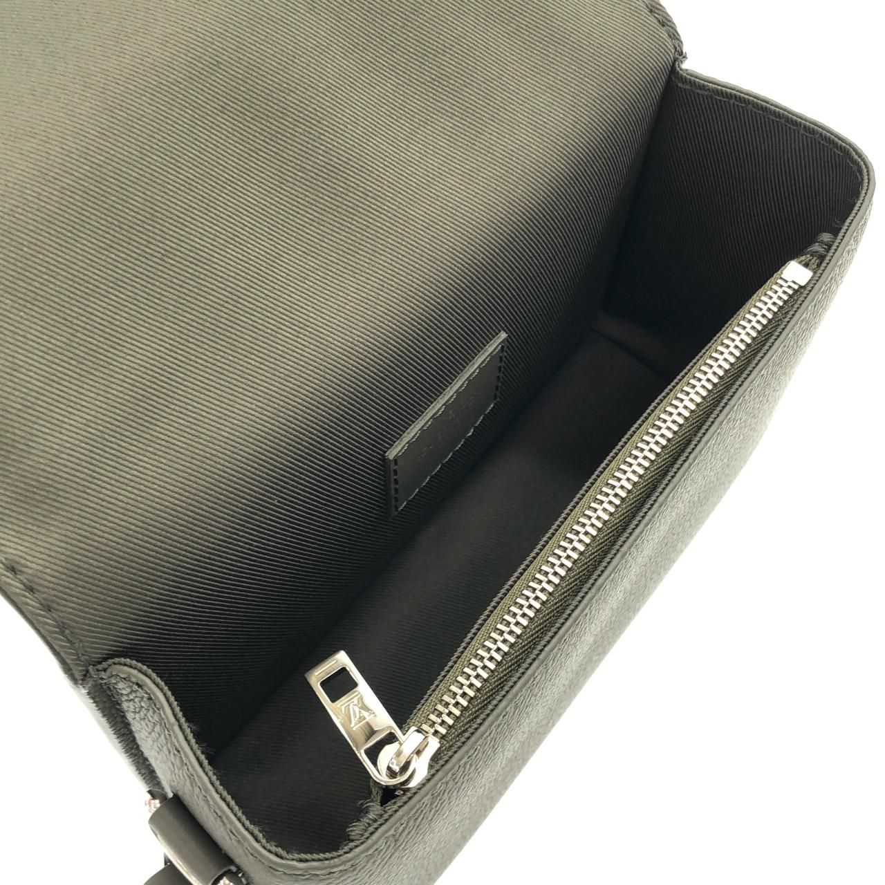 Louis Vuitton LV Aerogram Fast Line Wearable Wallet Shoulder — view 7