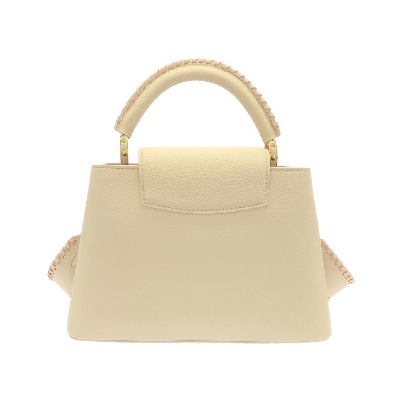Louis Vuitton Capucines BB — view 2