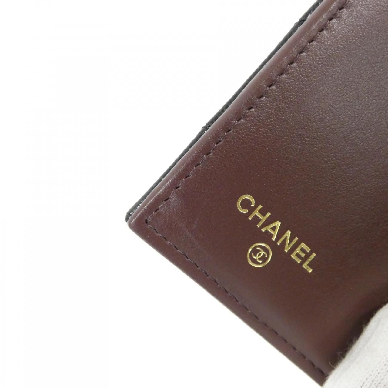 Chanel Timeless Classic Line Wallet — view 5