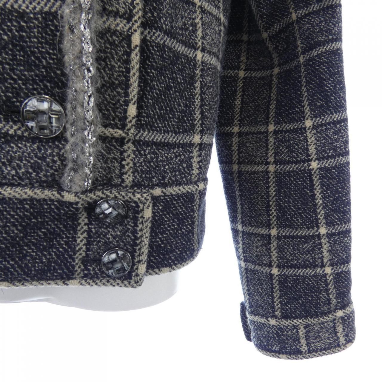 Chanel Metiers D'art Look 21 Jacket — view 7