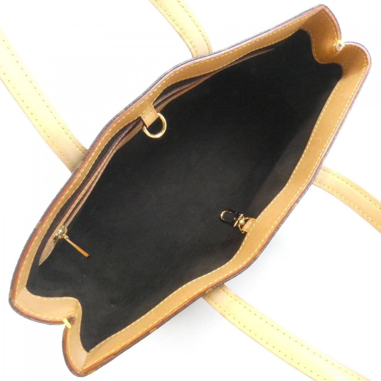 Louis Vuitton Monogram Wilshire PM — view 9