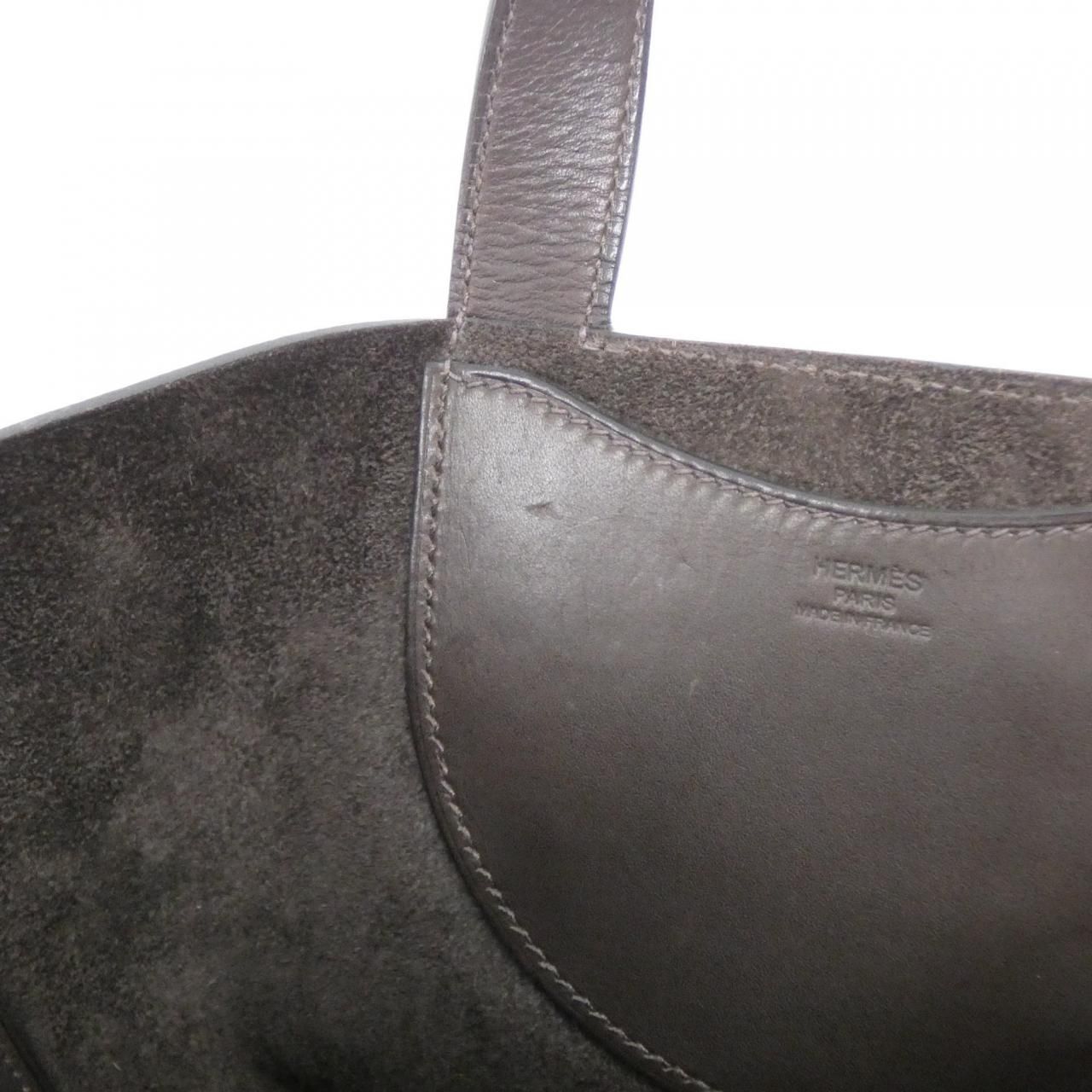 Hermes in the Loop 18 — view 9
