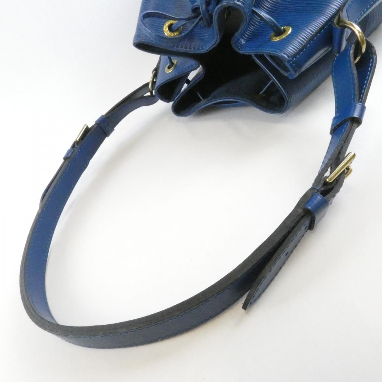 Louis Vuitton Epi Noe Shoulder — view 7