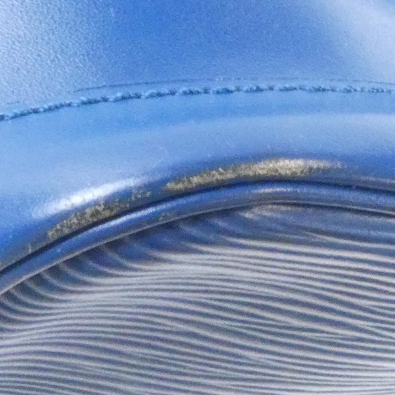 Louis Vuitton Epi Noe Shoulder — view 4