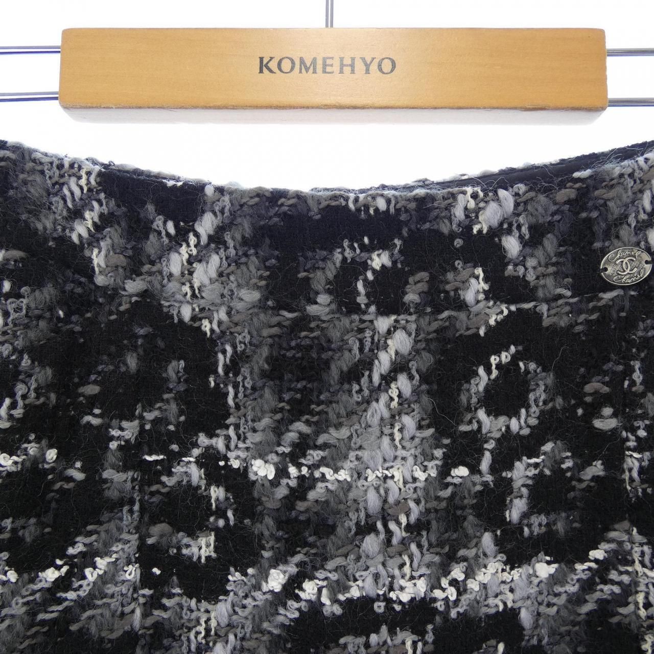 Chanel Vintage Skirt Black — view 6