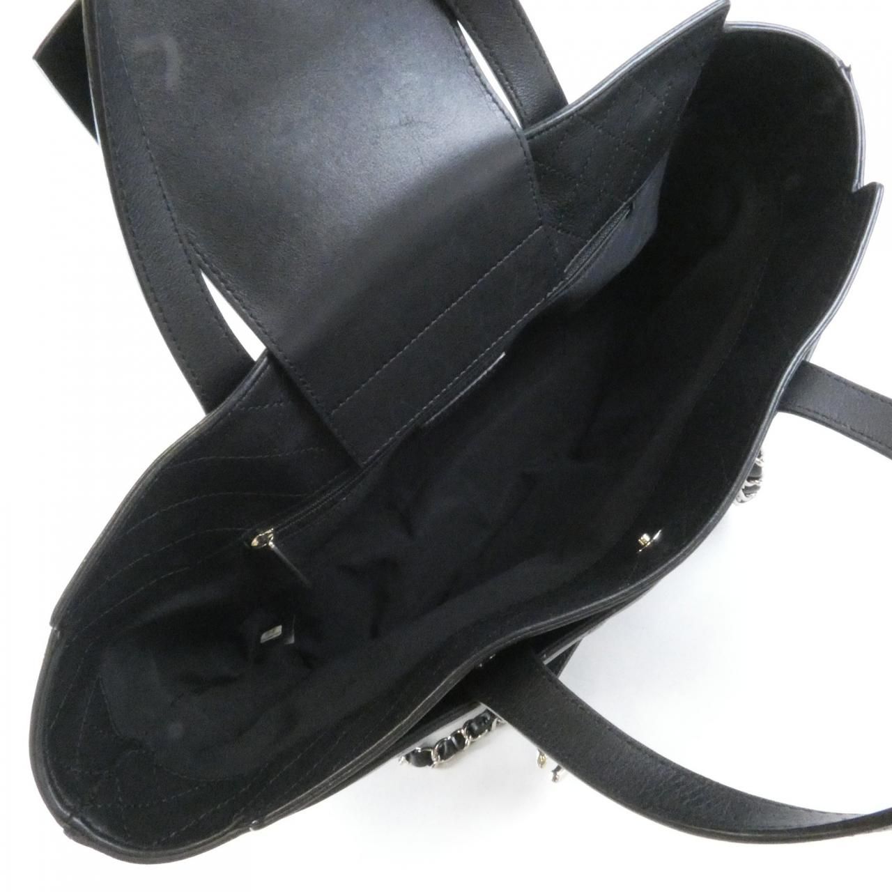 Chanel Bag Handbag Black — view 9