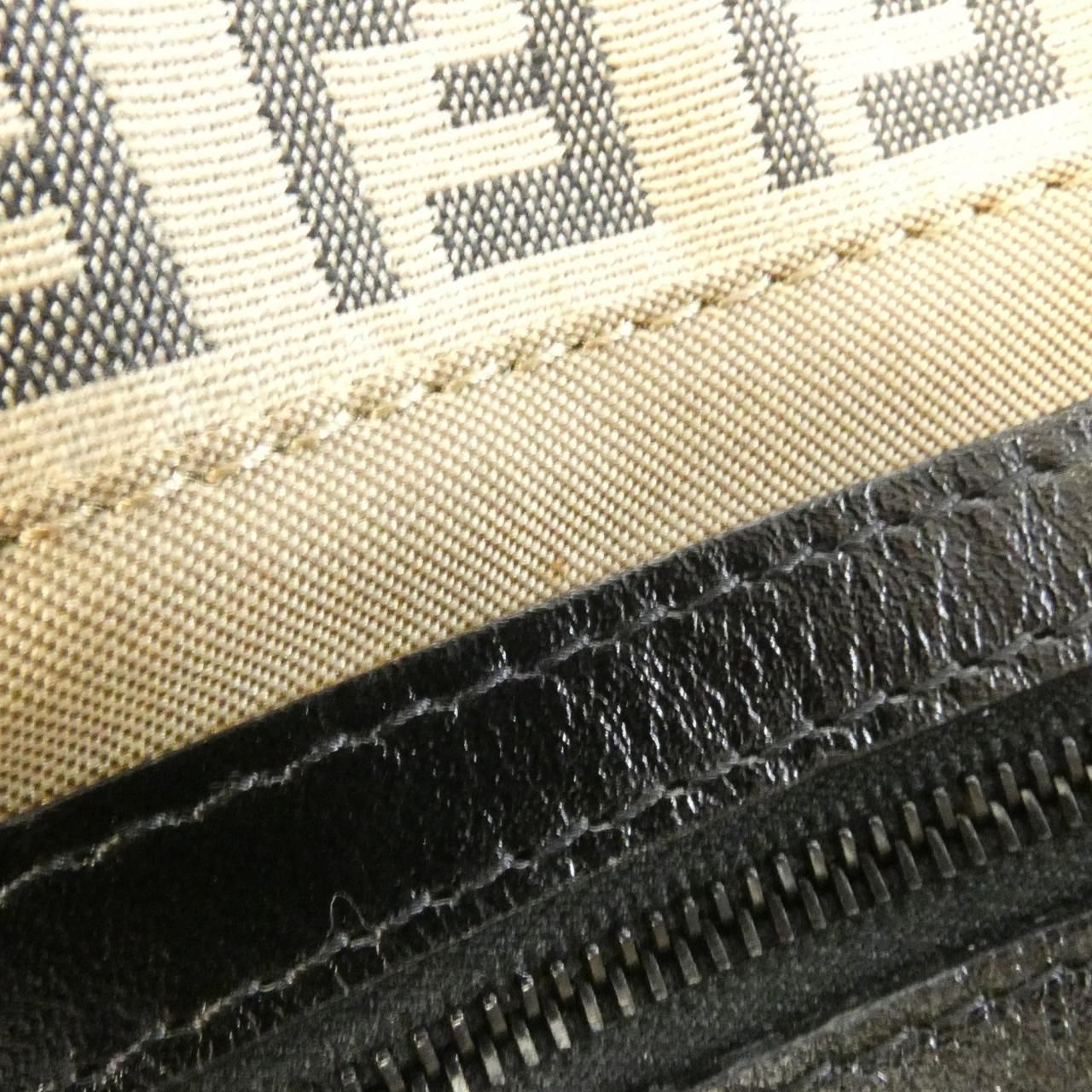 Fendi Vintage Mamma Baguette Jo4 Shoulder — view 7