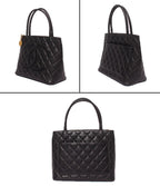 Chanel Tote Caviar Leather CC Logo Gold — view 2