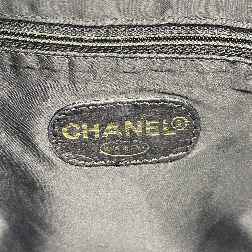 Chanel Tote Lambskin Black Gold — view 5