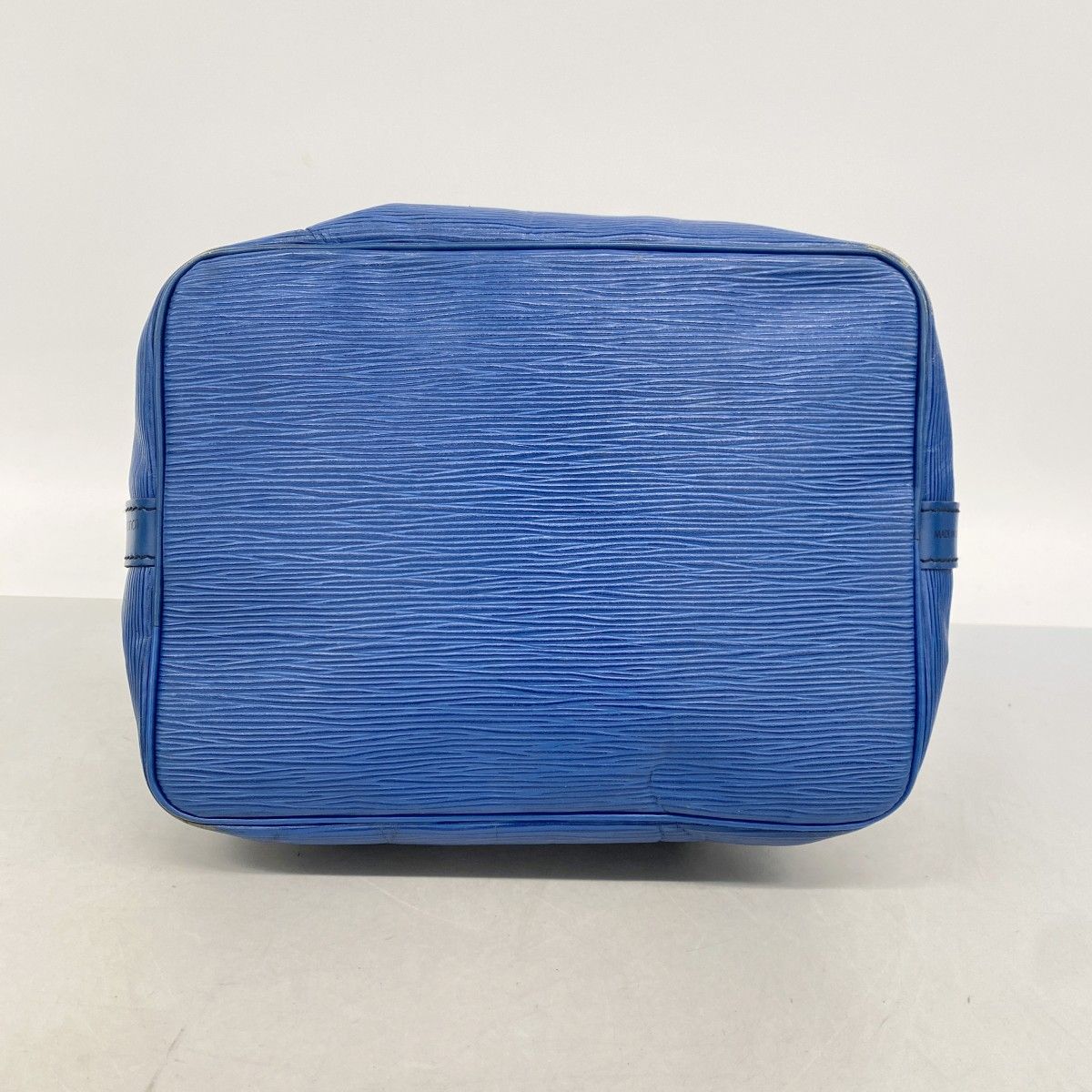 Louis Vuitton Shoulder Bag Epi Petit Noe Toledo Blue — view 3