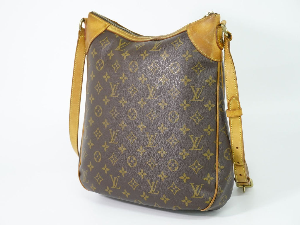 Louis Vuitton LV MM Monogram Shoulder Bag Pochette Brown Odeon Second — view 2