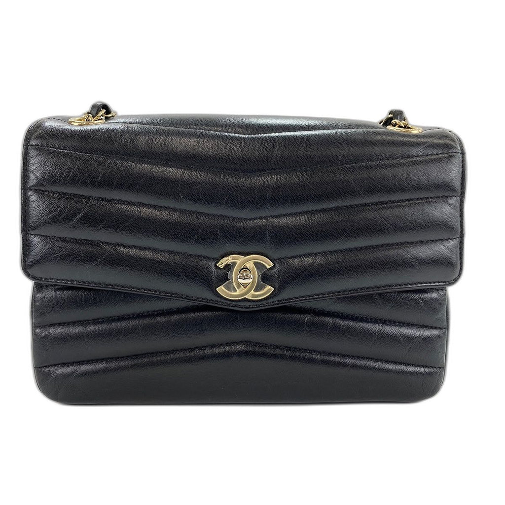 Chanel Shoulder Bag Black — view 2