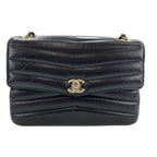 Chanel Shoulder Bag Black — view 2