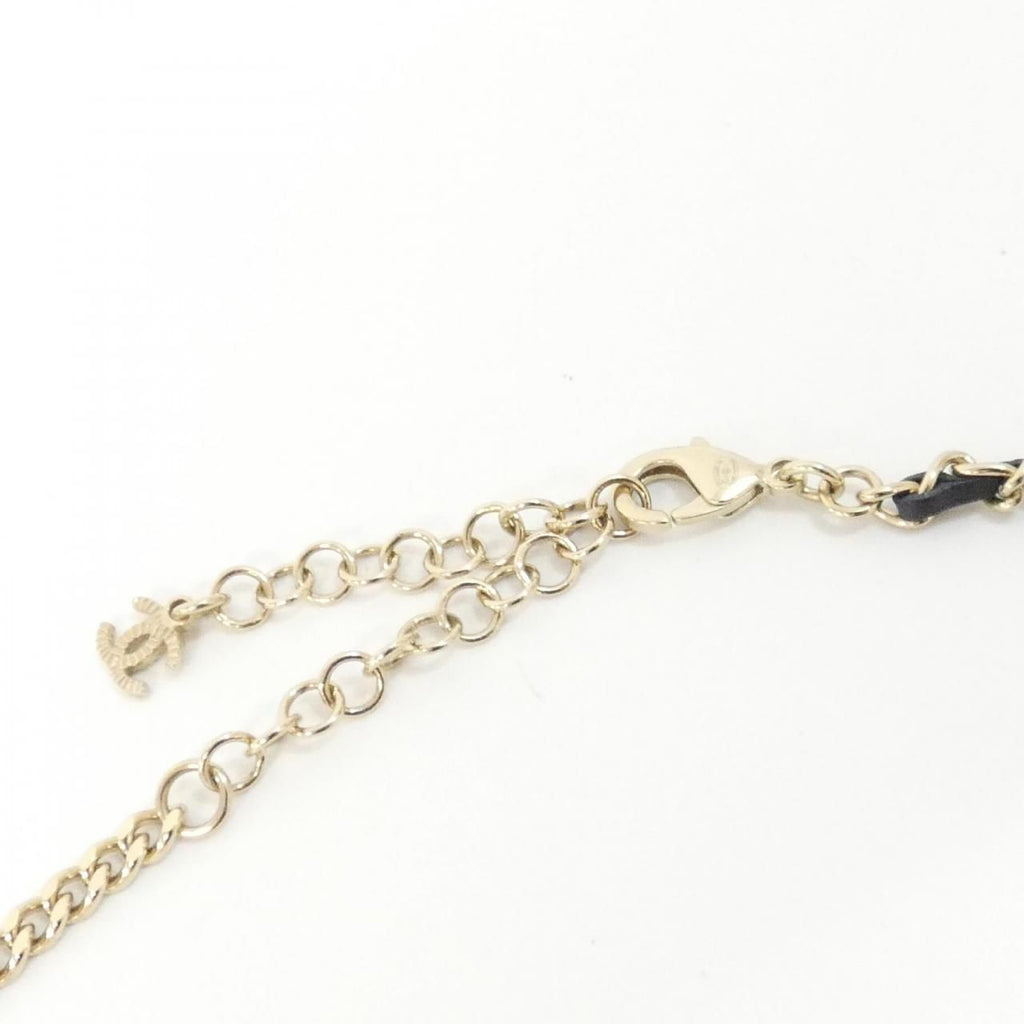 Chanel Necklace Gold — view 5