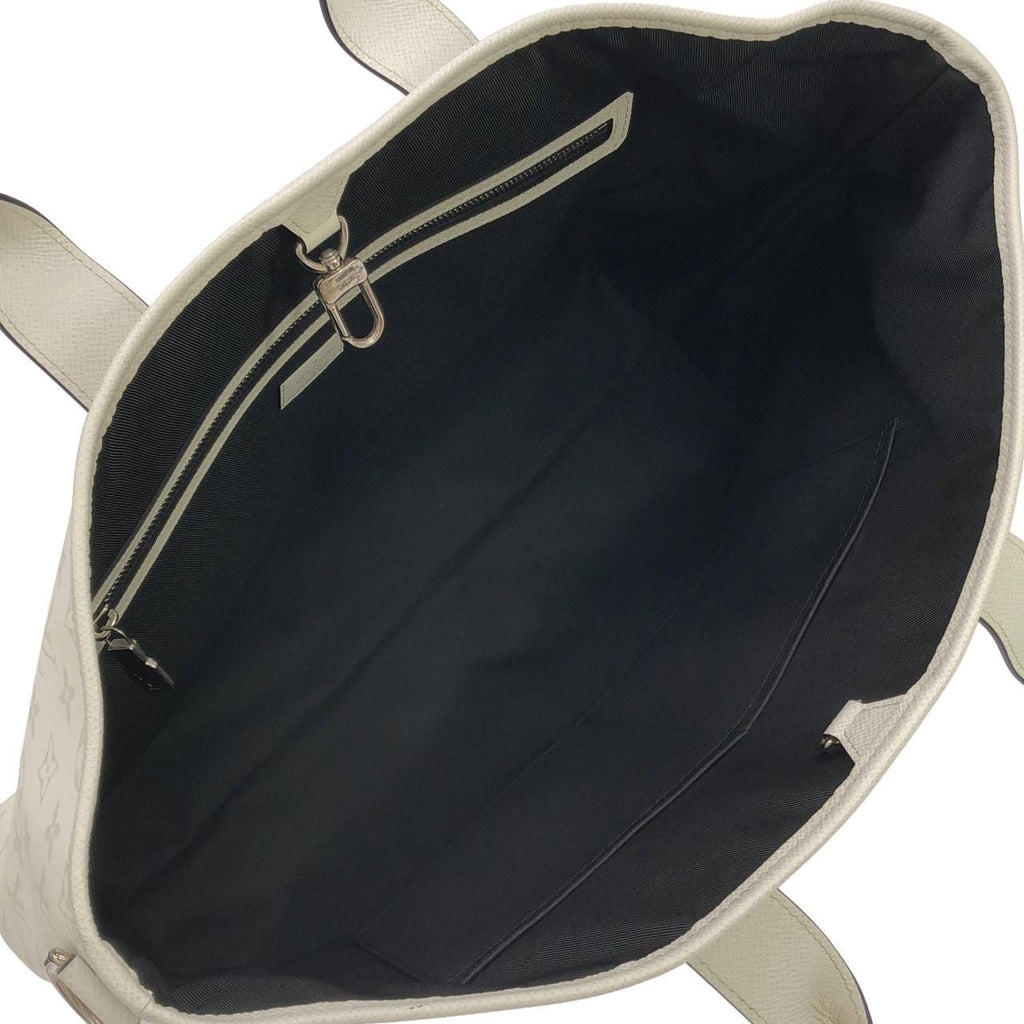Louis Vuitton Taiga Llama Weekend Tote — view 7